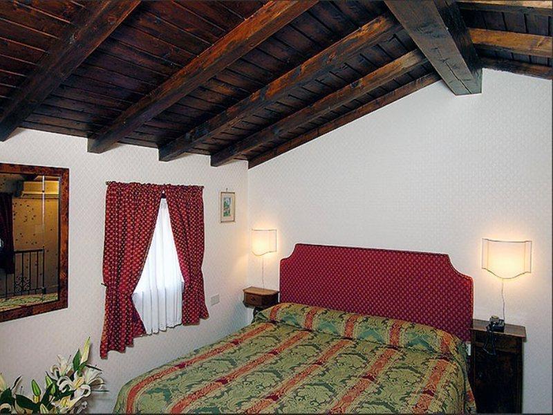 ונציה Hotel San Zulian מראה חיצוני תמונה