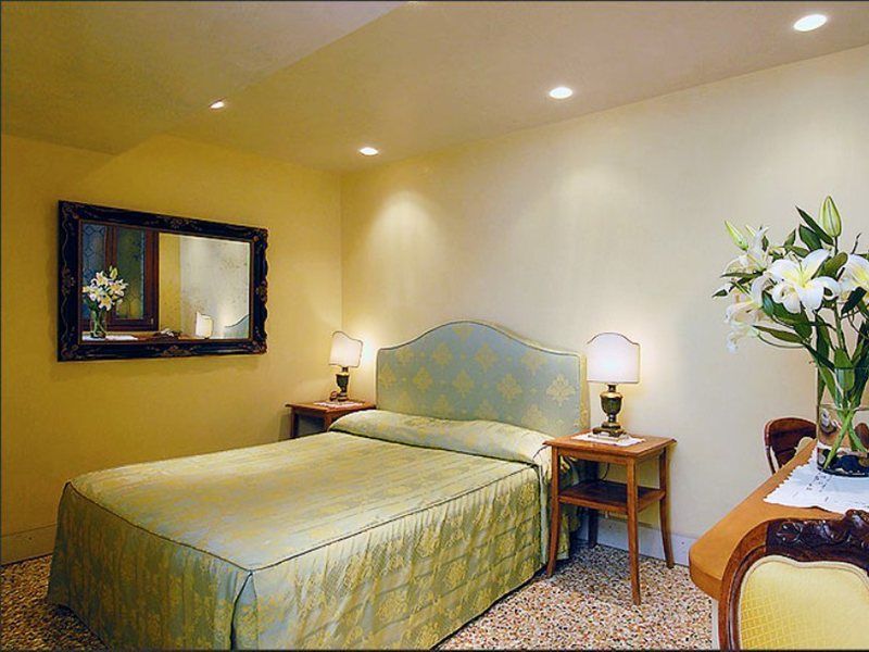 ונציה Hotel San Zulian מראה חיצוני תמונה