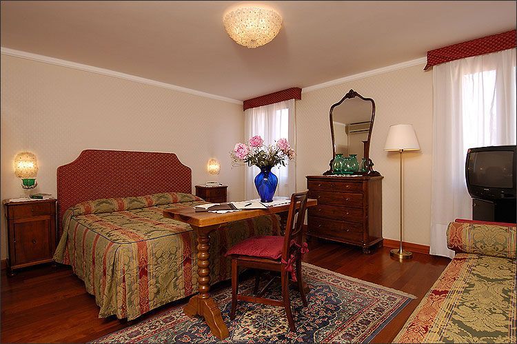 ונציה Hotel San Zulian מראה חיצוני תמונה